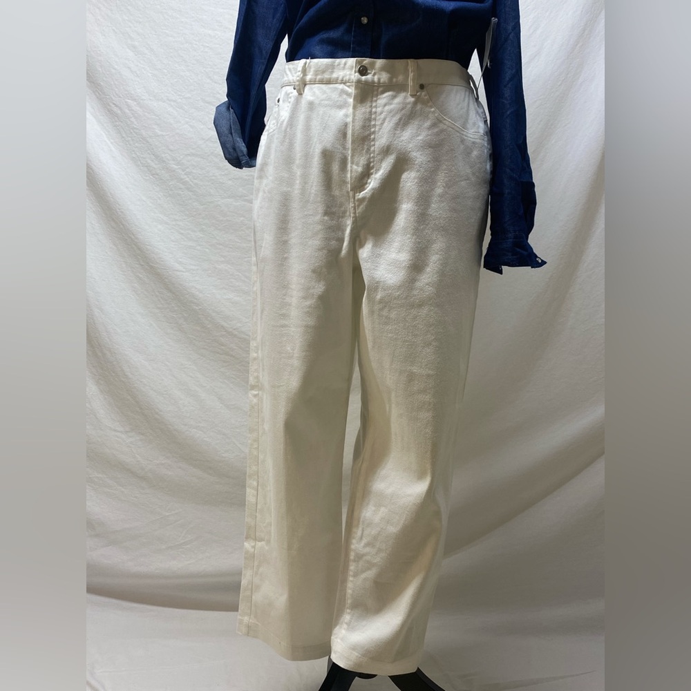 Alfred Dunner Women's Straight Leg Jeans - white Size 12